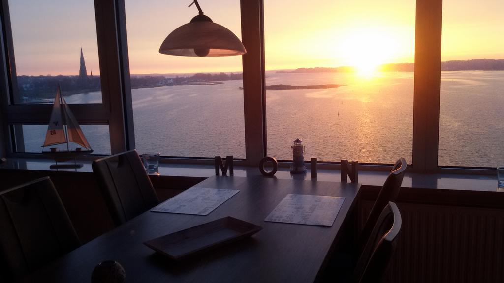 Ostseefjord-Schlei-Blick Im Wikingturm シュレースヴィヒ エクステリア 写真